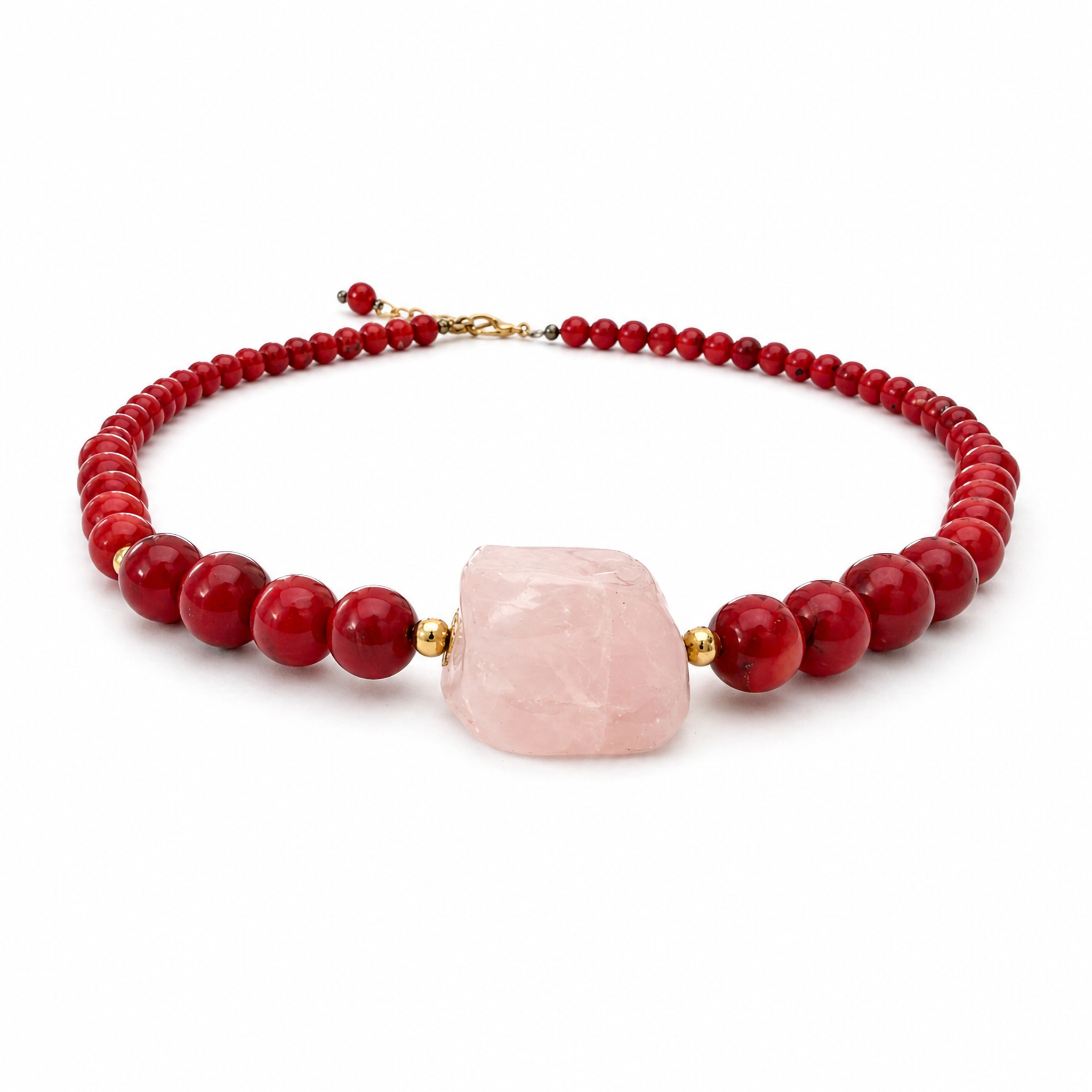 Collar de coral rojo y dije de cuarzo rosa