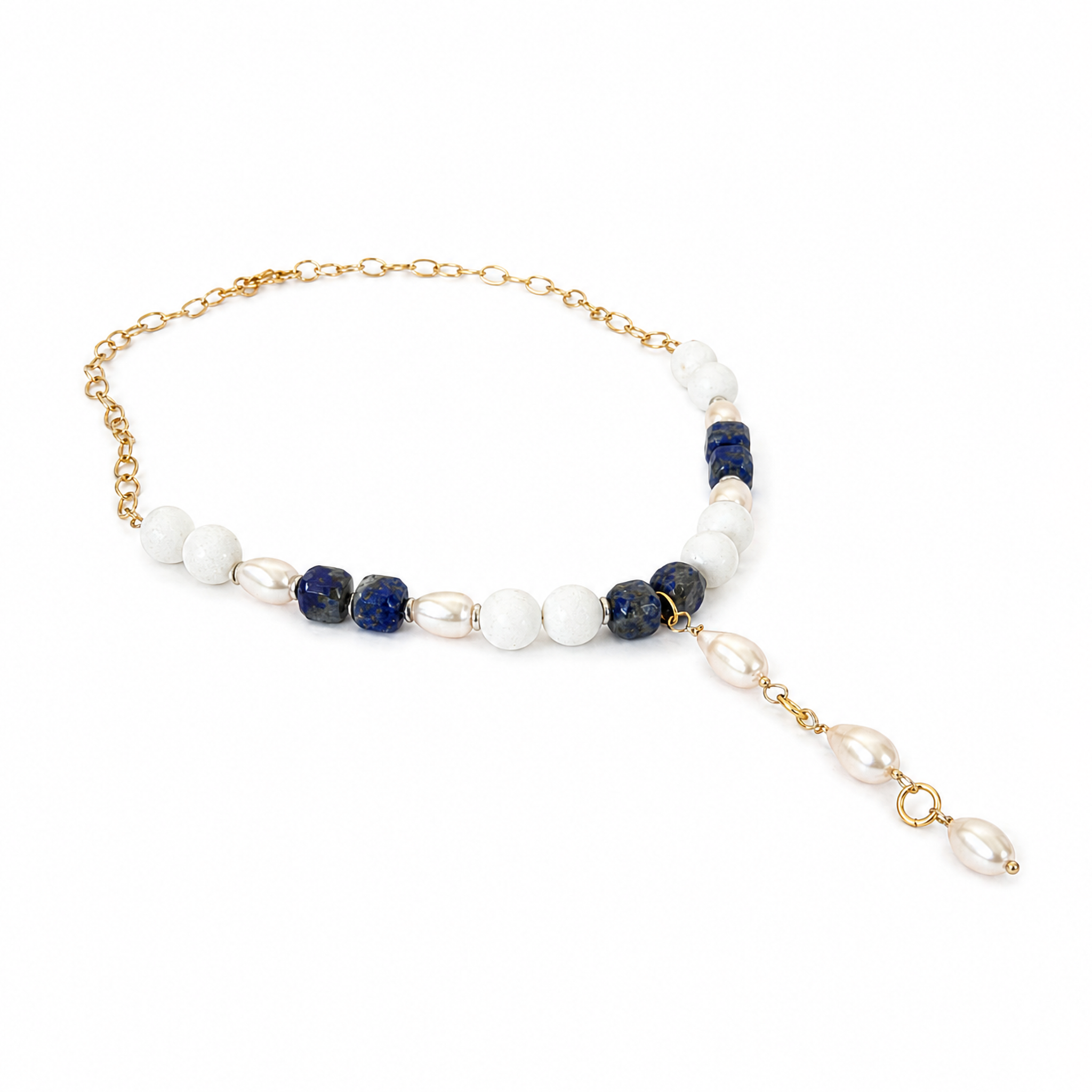 Collar de ágata facetada, lapislázuli, perla cultivada y cadena en chapa de oro.