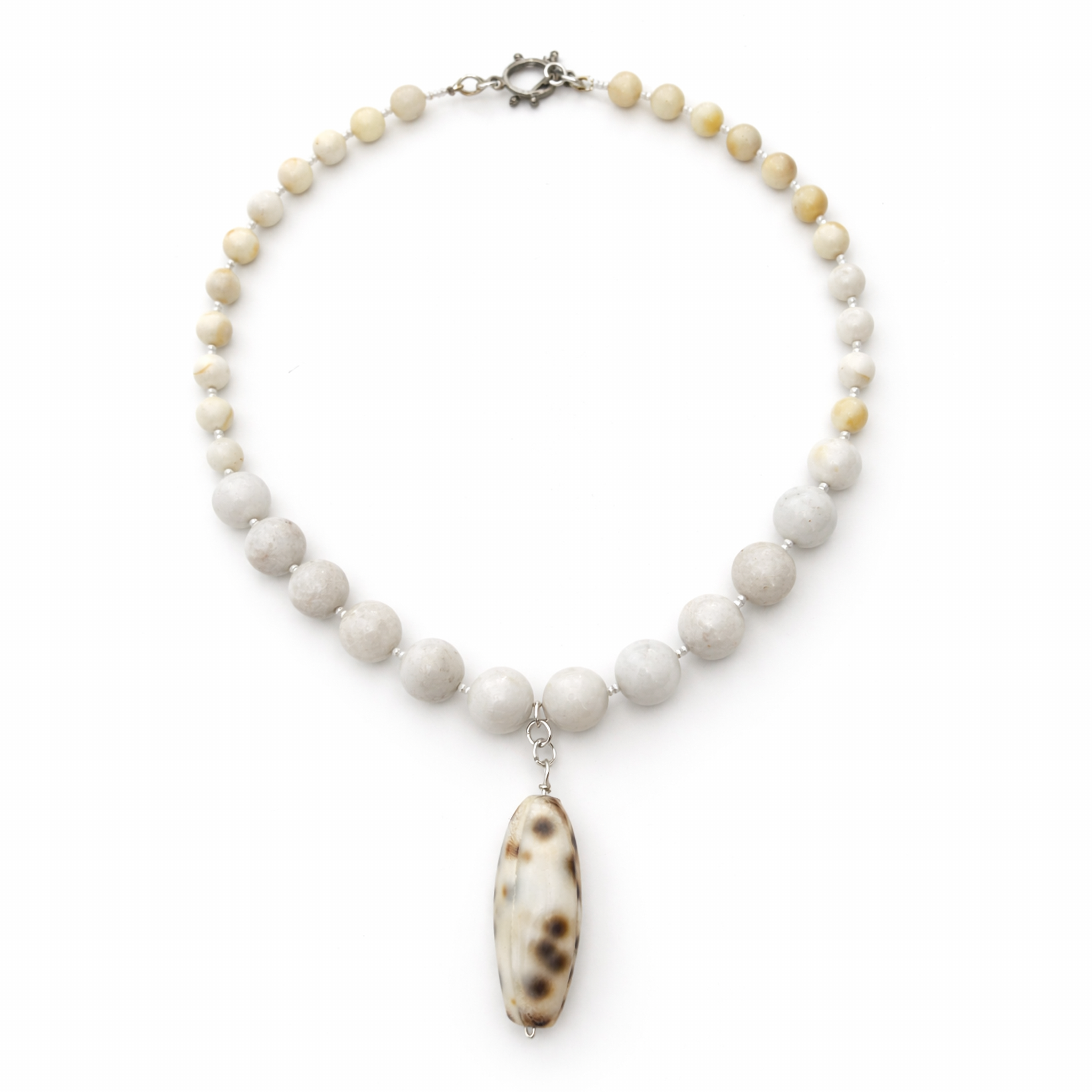 Collar de ágata, perla concha y dije de caracol