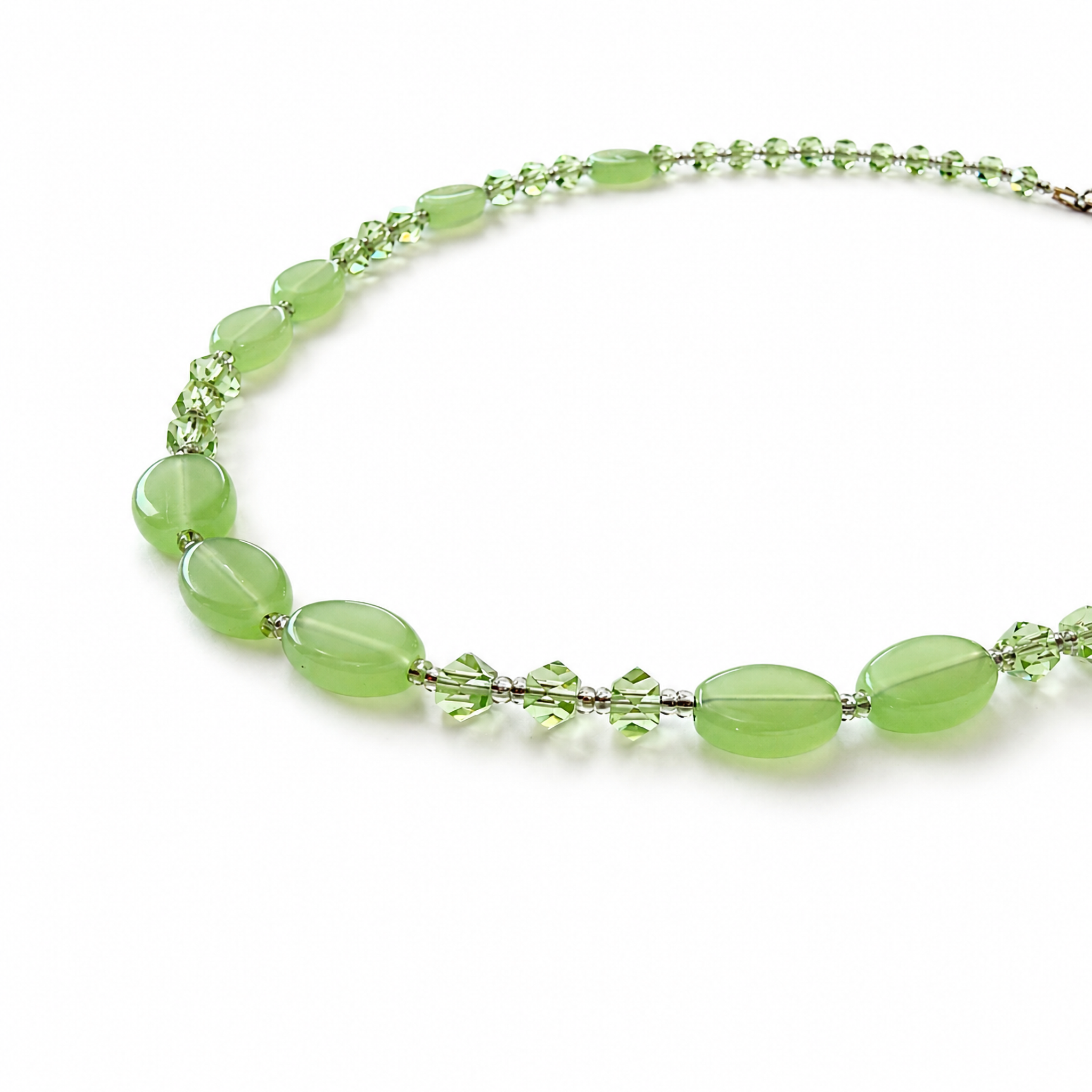 Collar de cristal Victoria verde claro