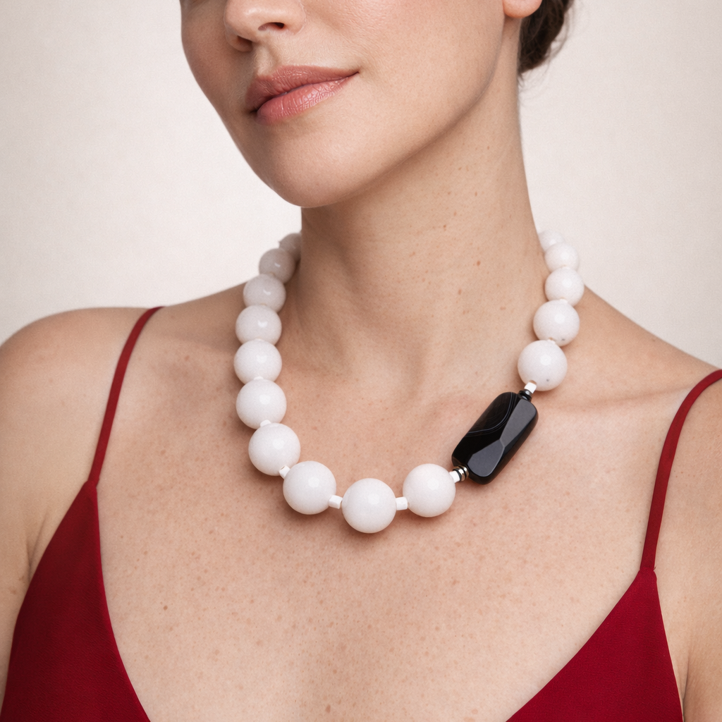 Collar de ágata, cristal Miyuki y dije de ágata facetada